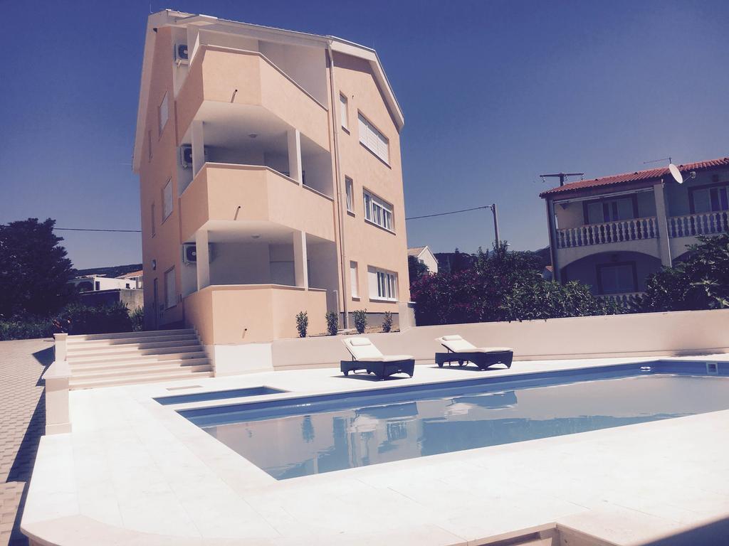 Orange Apartments نوفاليا المظهر الخارجي الصورة